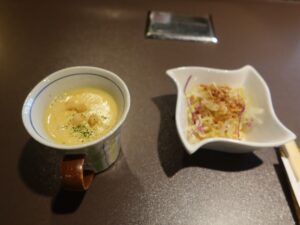 ハンバーグステーキランチ デミグラスソース 240g スープとミニサラダ 和風肉料理 作五郎にて