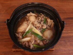 芋煮 居酒屋母家にて