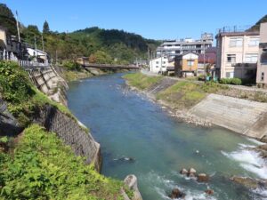 山形 肘折温泉 源泉公園 銅山川