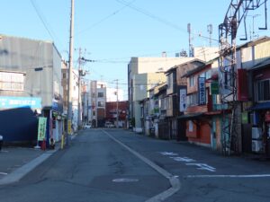 山形 新庄の繁華街 金の茶釜とおりの奥 飲食店街になっています