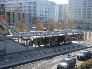 宇都宮ライトレール 宇都宮駅東口停留所 ホームを上から見たところ