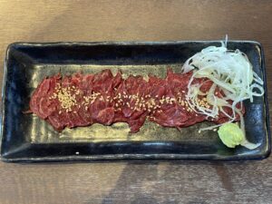 馬刺し 横浜みなとみらい万葉倶楽部にて