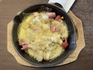 ベーコンポテトのチーズ焼き 横浜みなとみらい万葉倶楽部にて