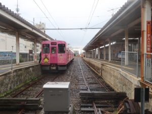 一畑電車北松江線 松江しんじ湖温泉駅 ホーム 雲州平田・電鉄出雲市・出雲大社前方面に行く列車が発着します
