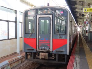 JR山陰本線 キハ126系 前面 松江駅にて