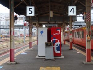 JR山陰本線 米子駅 4番線・5番線 主に米子駅で折り返す山陰本線・伯備線の列車が発着します