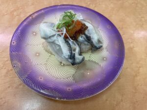 握り寿司 生牡蠣 回転すし大量丸 みなとさかい店にて