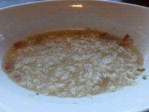 ボンゴレスープパスタ 食べた後にご飯を入れると、リゾットになります 成田空港温泉 空の湯にて