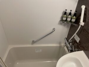 熊谷天然温泉 ハナホテル籠原 シングルルーム バスタブとシャワー