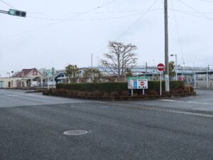 JR常磐線 高萩駅 駅舎とバスターミナル