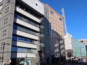 ドーミーイン水戸 建物外観 斜め前から撮影