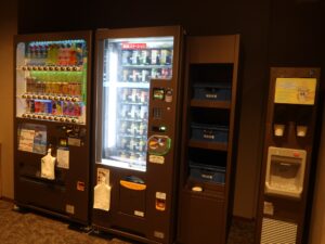 ドーミーイン水戸 10階 自動販売機と製氷機