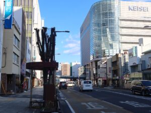 茨城県水戸市 国道50号線 泉町一丁目交差点と京成百貨店