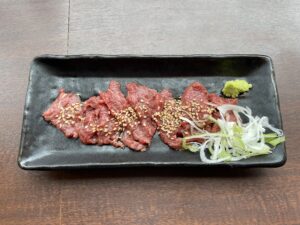 馬刺し 横浜みなとみらい万葉倶楽部にて